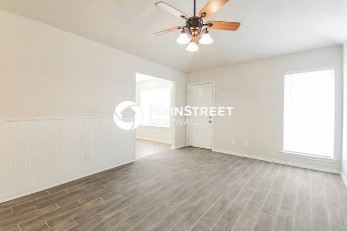 200 Brook Cir - Photo 5 of 17