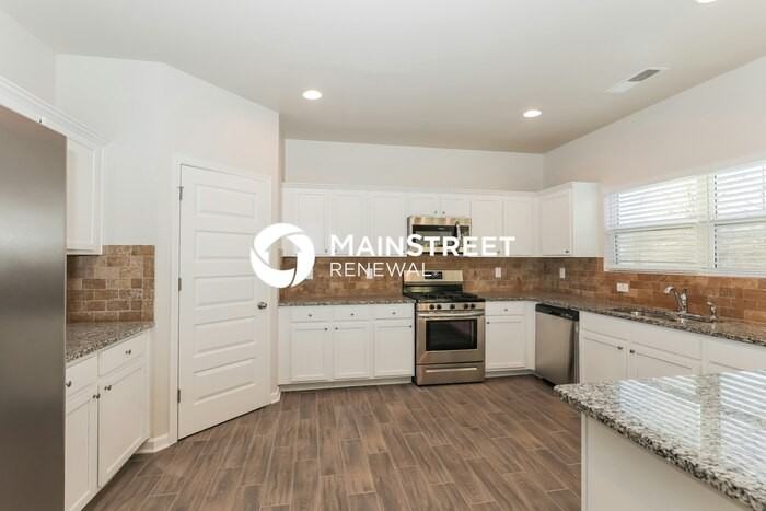 573 Emporia Loop - Photo 5 of 19