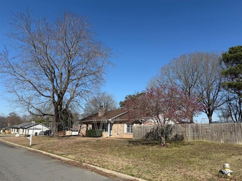 30 Old Orchard Dr - Photo 3 of 34