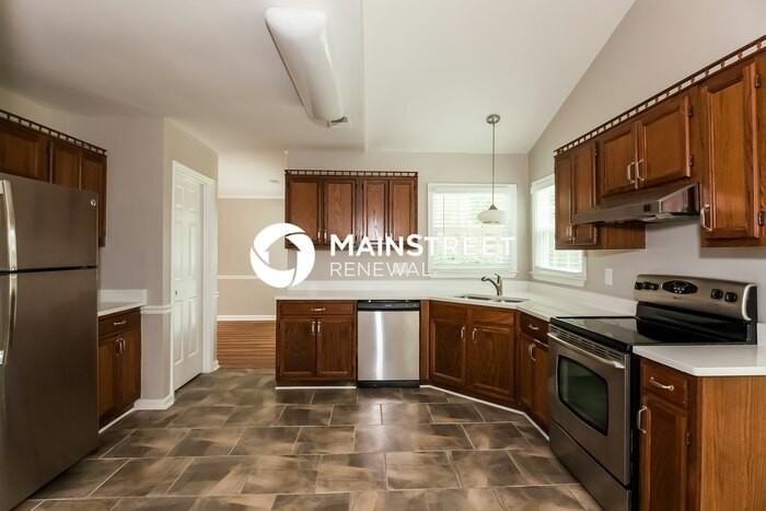 2316 Torrington Ln - Photo 7 of 17