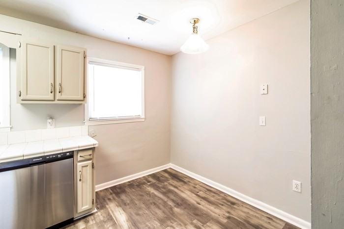 614 Beauregard Rd - Photo 4 of 10