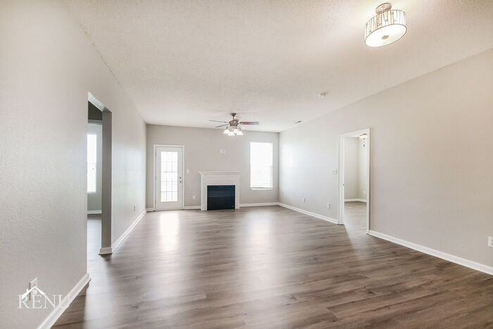 4258 Amesbury Pl - Photo 7 of 18