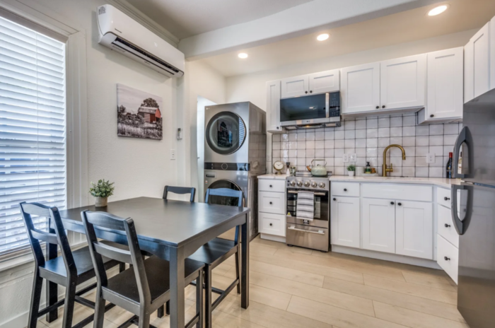 521 Texas St #2 - Photo 3 of 8