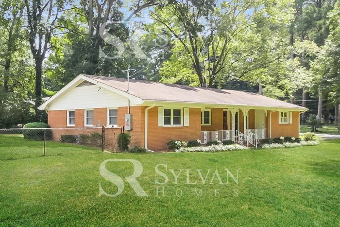 6161 James Rd - Photo 3 of 16