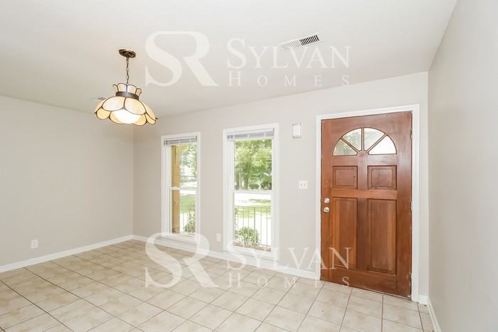 6161 James Rd - Photo 6 of 16