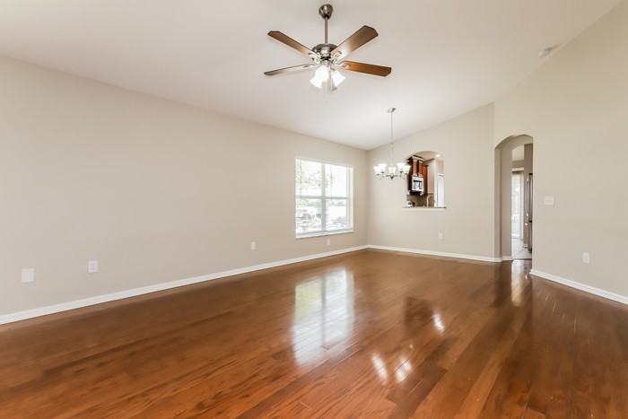 911 Seminole Sky Dr - Photo 3 of 16