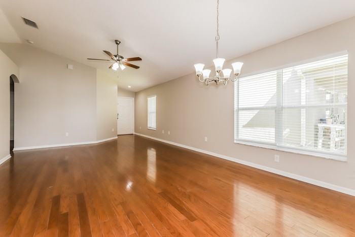 911 Seminole Sky Dr - Photo 4 of 16