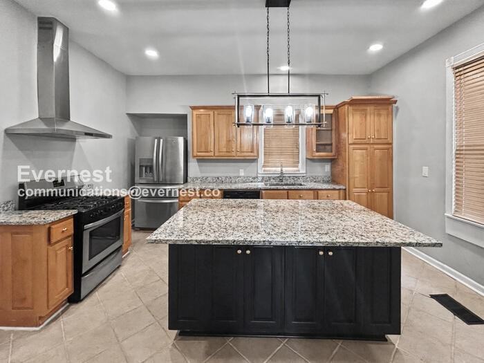 225 Woodward Ave Se - Photo 2 of 20