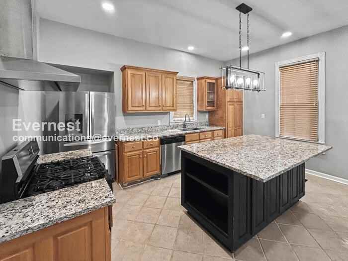 225 Woodward Ave Se - Photo 4 of 20