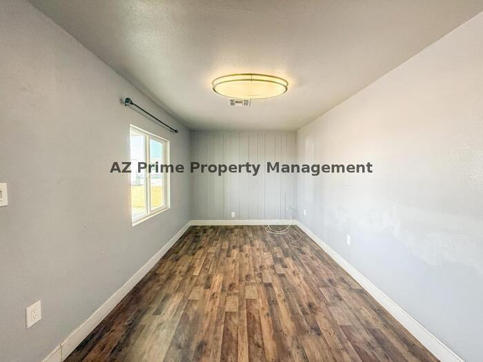 2427 W Yavapai St #A - Photo 5 of 30