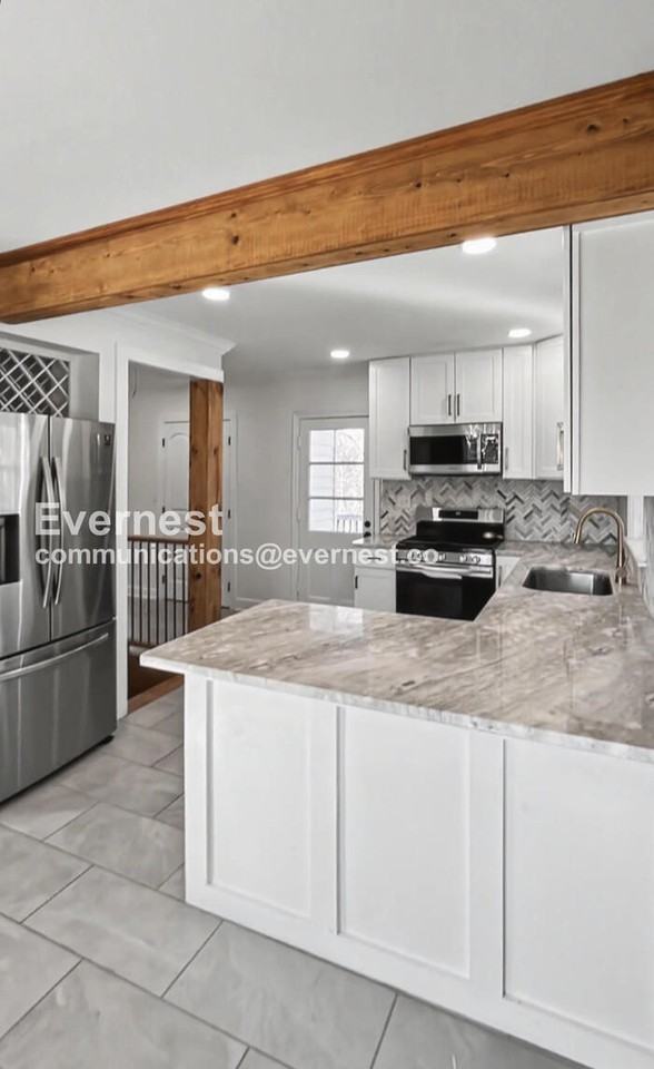 2923 Ozark Rd - Photo 2 of 29