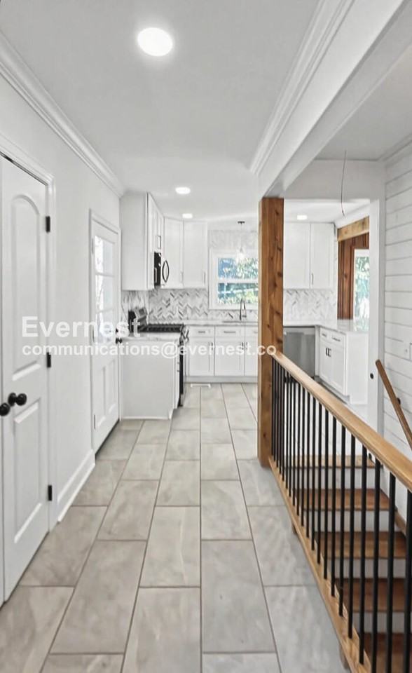 2923 Ozark Rd - Photo 4 of 29