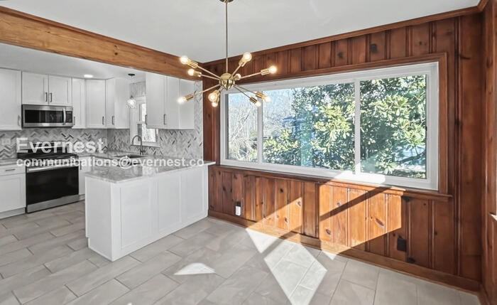 2923 Ozark Rd - Photo 5 of 29