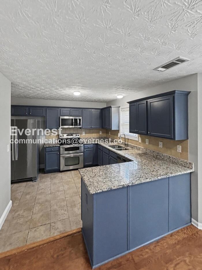 1224 Morrow Dr - Photo 5 of 39