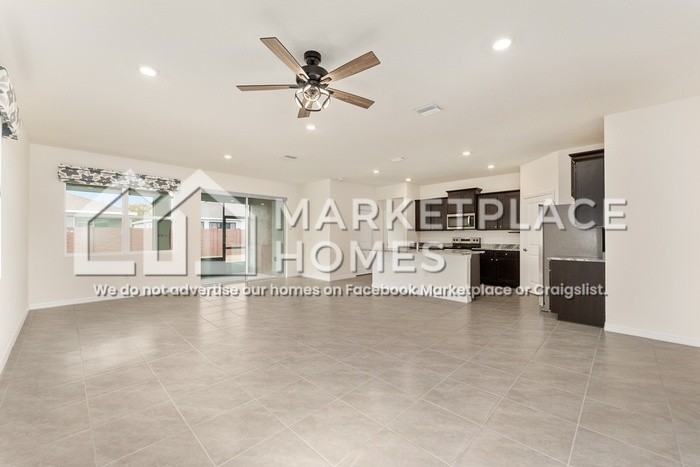 4170 Nw 48th Terrace Rd - Photo 5 of 32