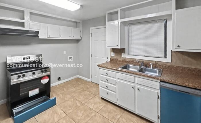 244 E Haven Dr - Photo 3 of 23