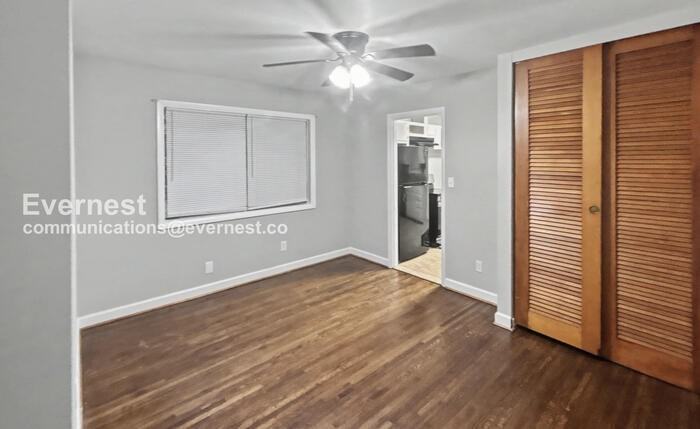 244 E Haven Dr - Photo 4 of 23