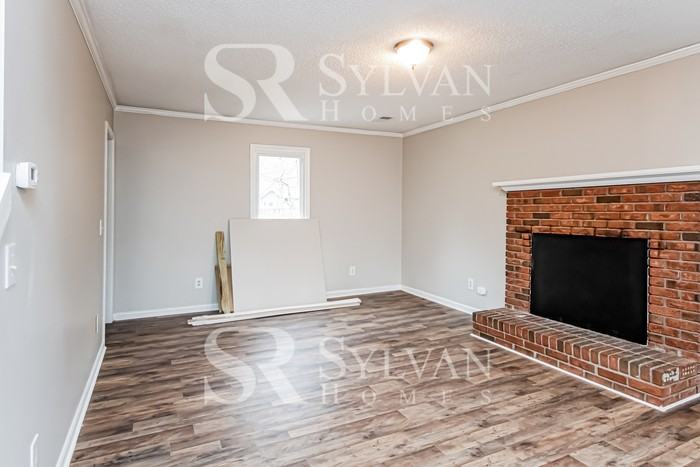 125 Wells Garden Ct - Photo 5 of 19