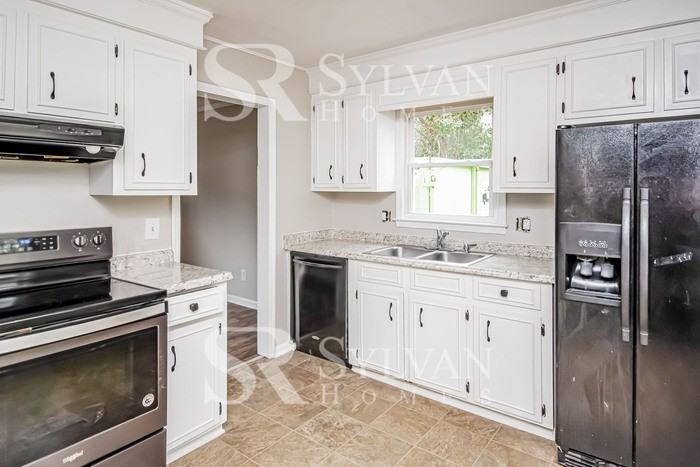 125 Wells Garden Ct - Photo 6 of 19