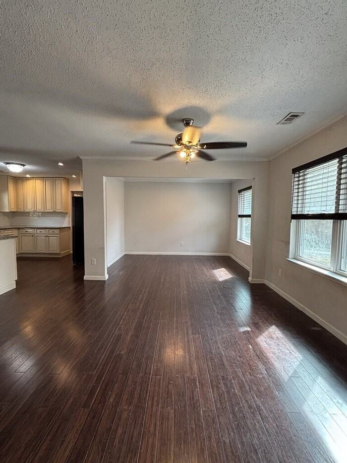 117 Alma Dr - Photo 4 of 41