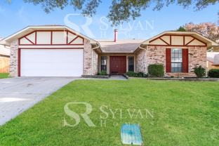 410 E Crossland Blvd - Photo 1 of 1