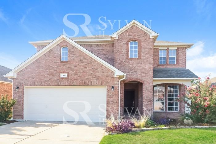 3932 Old Richwood Ln - Photo 2 of 16