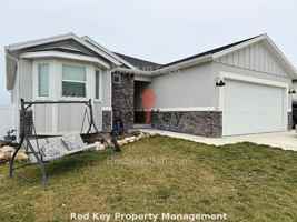 featured image of 724 W 700 S #B