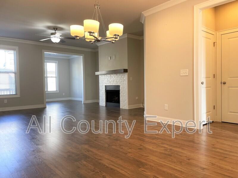 113 Laurel Crest Aly - Photo 5 of 39