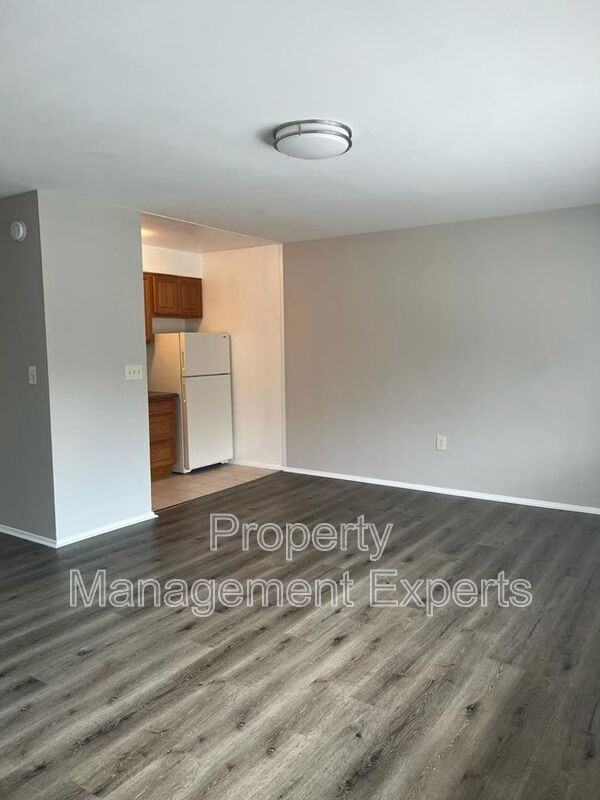 2330 - Photo 5 of 16