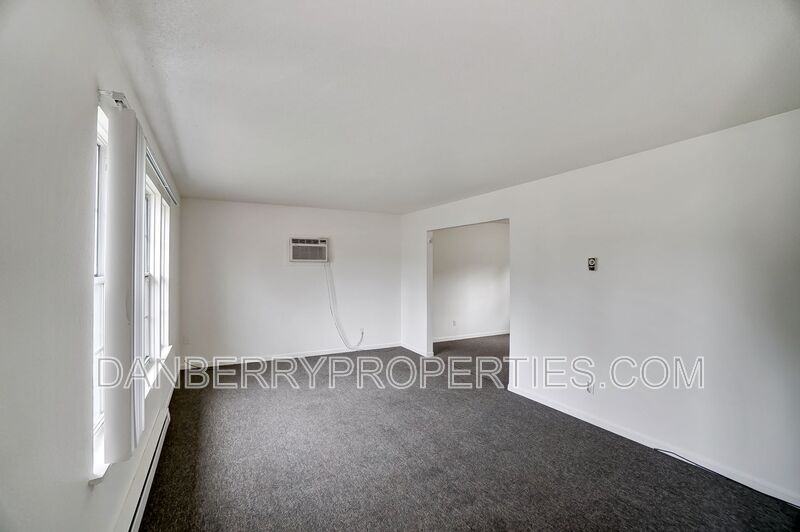 1006 Ranch Dr - Photo 5 of 24