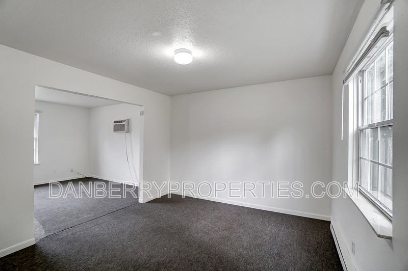 1006 Ranch Dr - Photo 7 of 24