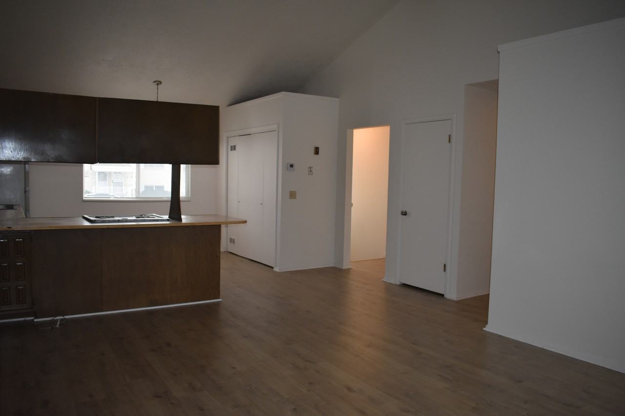 2232 south BonnieBrook Drive - 2232 #2232 - Photo 4 of 13