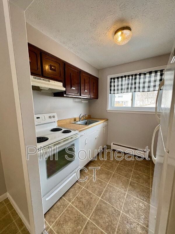 127 Woodland Dr #B - Photo 6 of 15