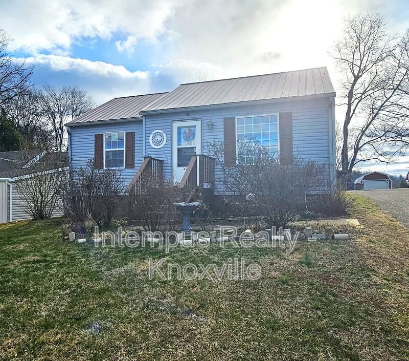 424 E Moody Ave - Photo 2 of 24