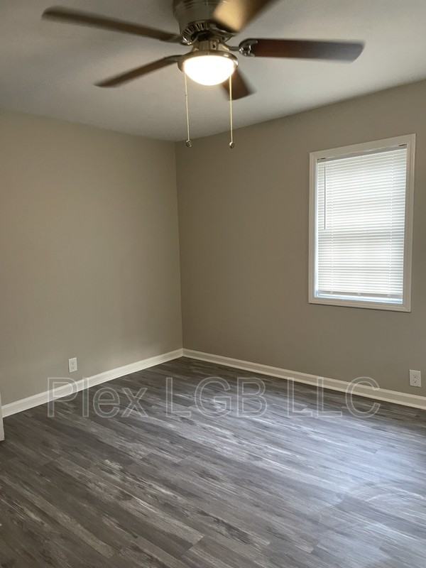 324 Daniel St - Photo 2 of 9