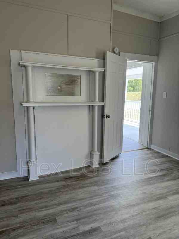 407 Colquitt St - Photo 5 of 7