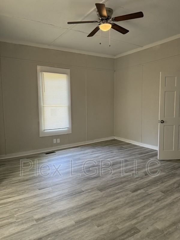 407 Colquitt St - Photo 6 of 7