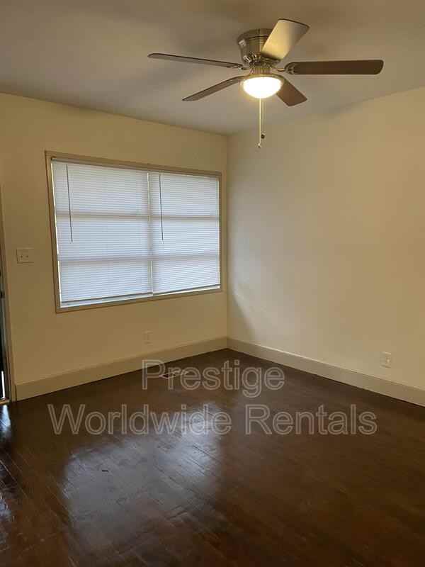 3305 Gail Dr - Photo 3 of 9