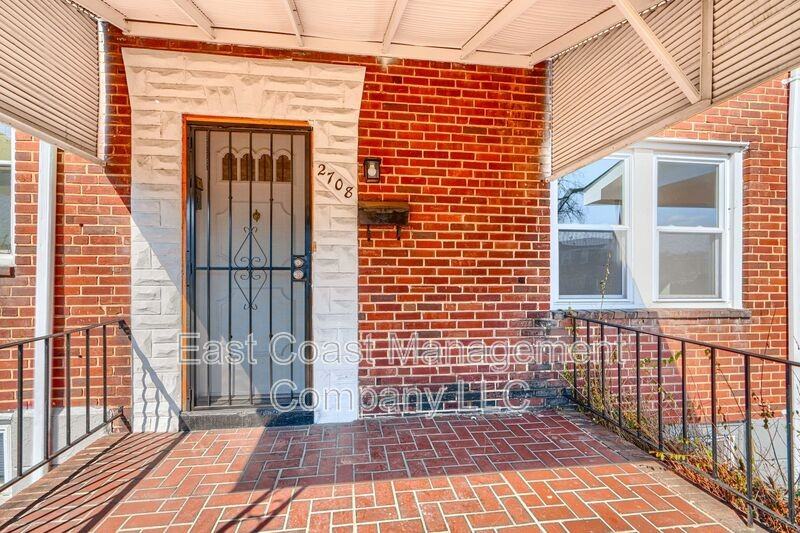 2708 E Federal St - Photo 4 of 37