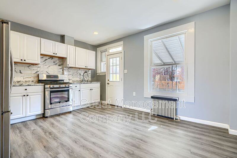 3213 Elmley Ave - Photo 7 of 30