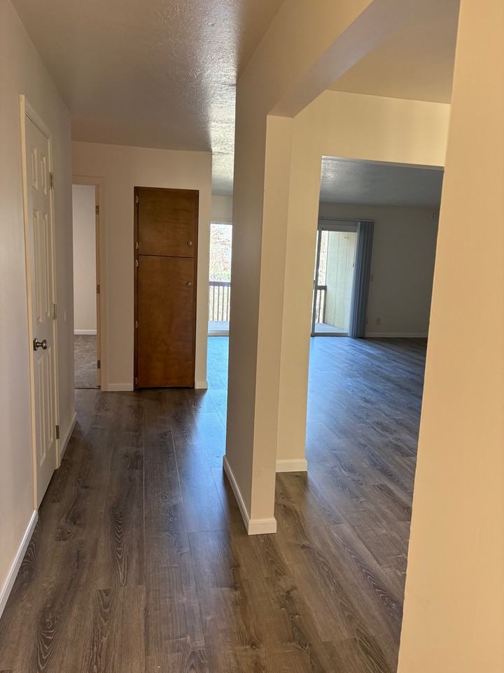 13050 Nw Cornell Rd #D04 - Photo 7 of 16