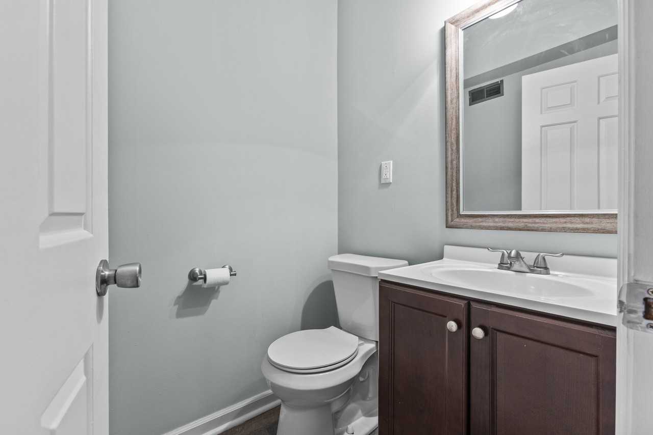 1658 Foxhaven Dr #10 - Photo 6 of 27