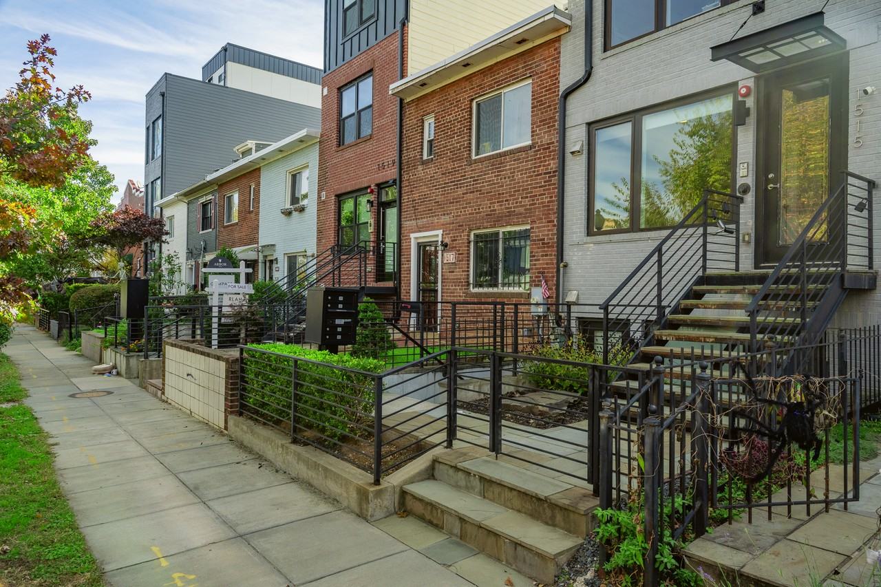 1515 K St Se #2 - Photo 2 of 47