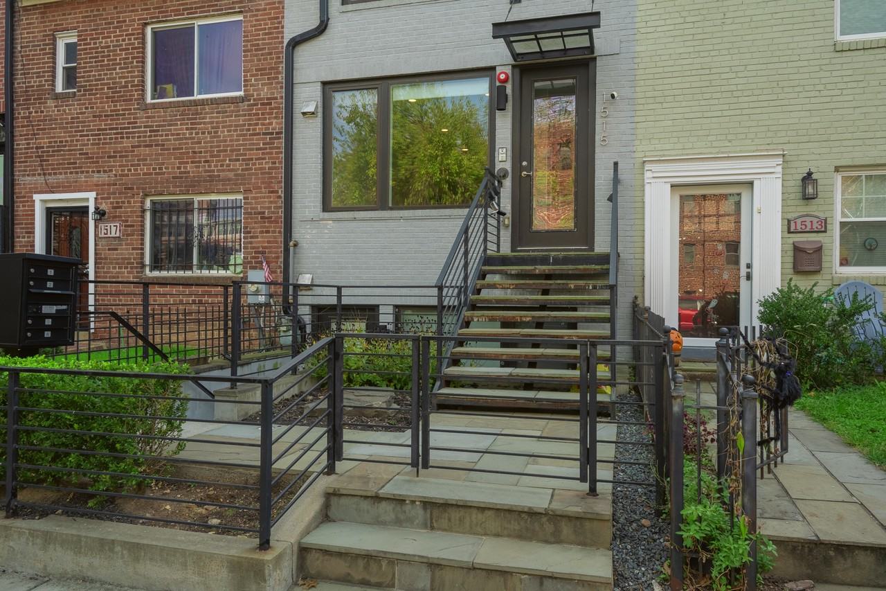 1515 K St Se #2 - Photo 3 of 47