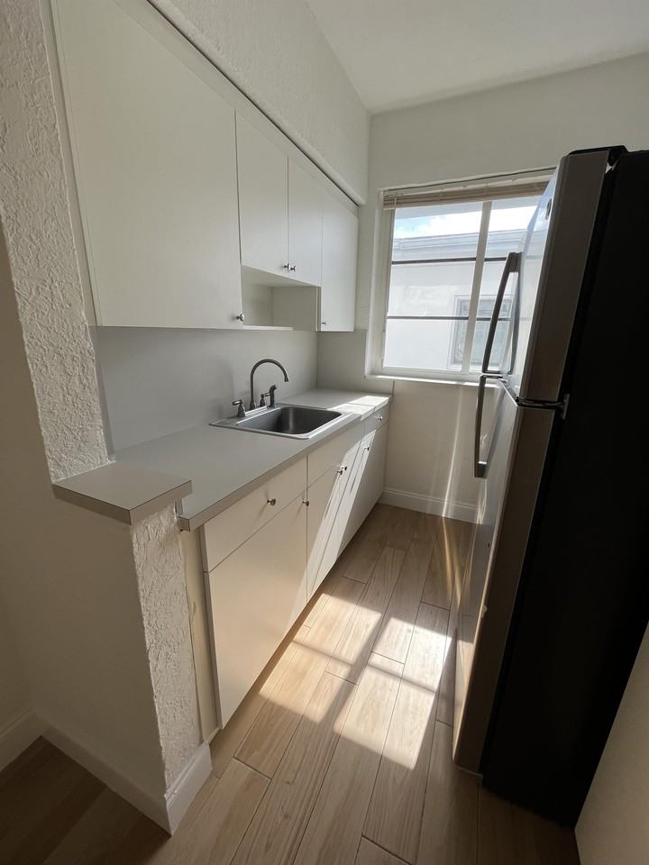 1120 Pennsylvania Ave #217 - Photo 3 of 9