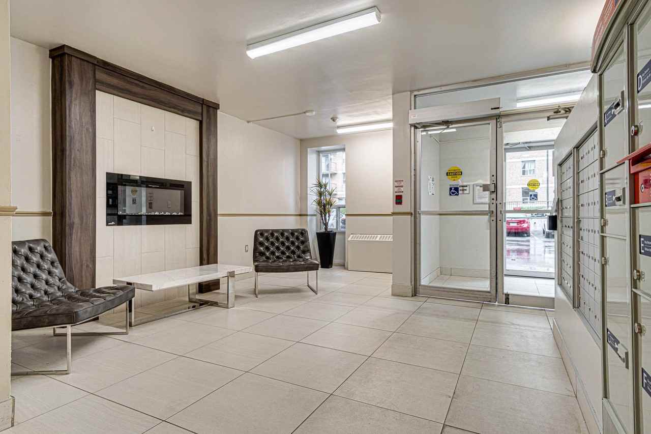 West Park II - Photo 5 of 10