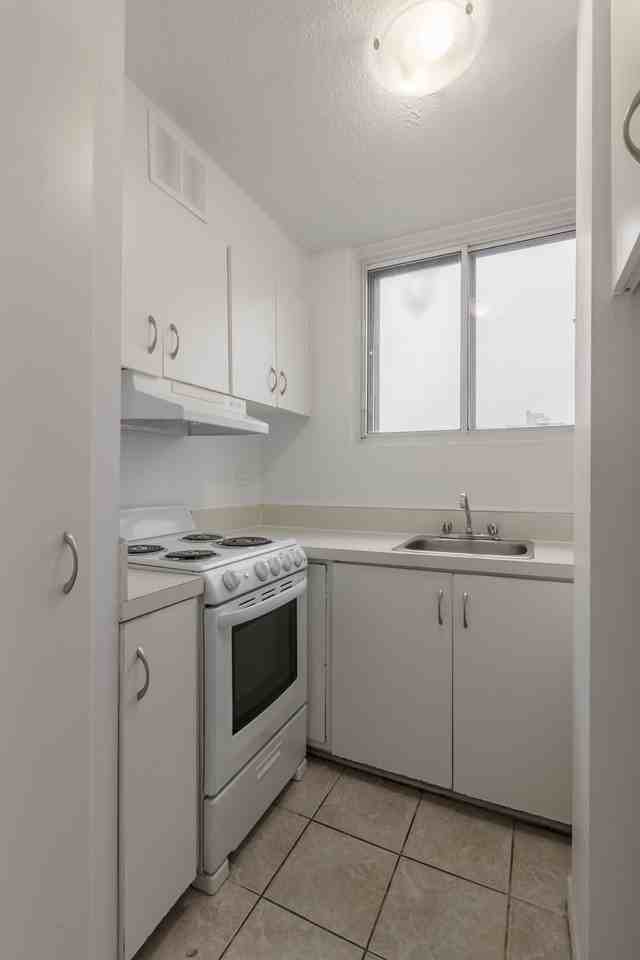 1975 Boul De Maisonneuve O — photo 3