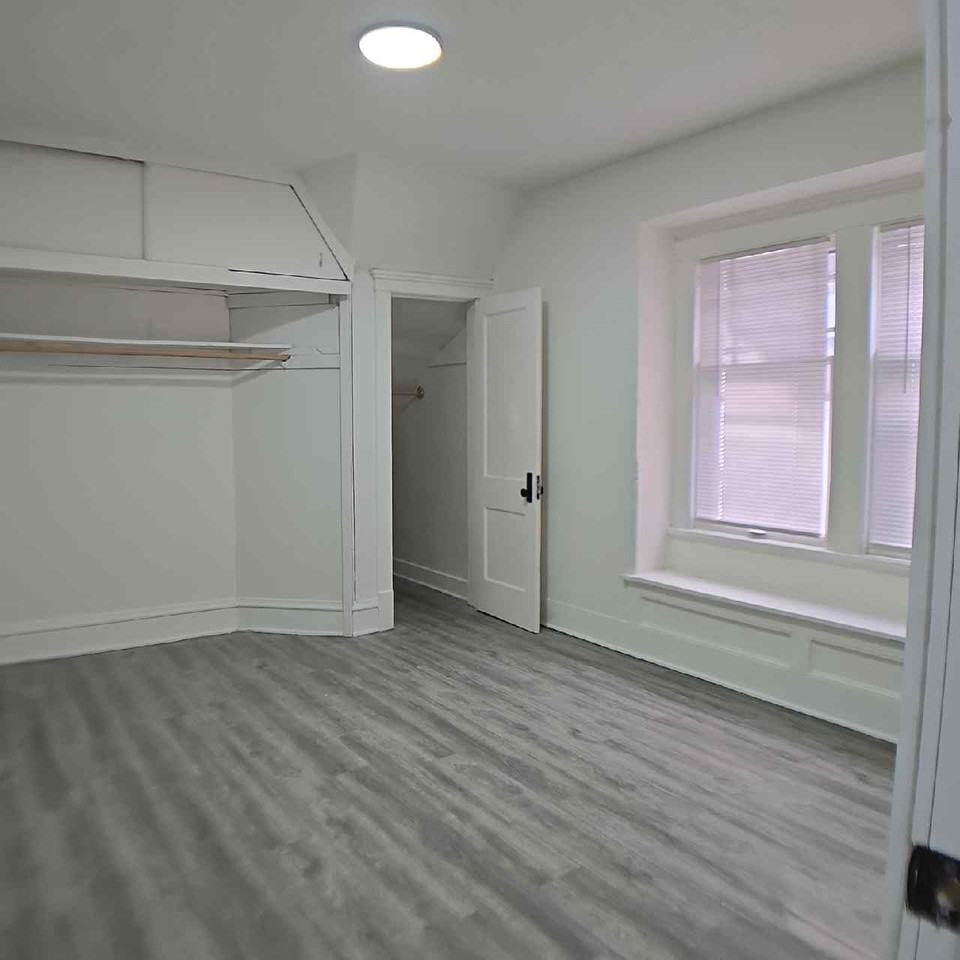 2544 N 45th St #1 - Photo 5 of 12