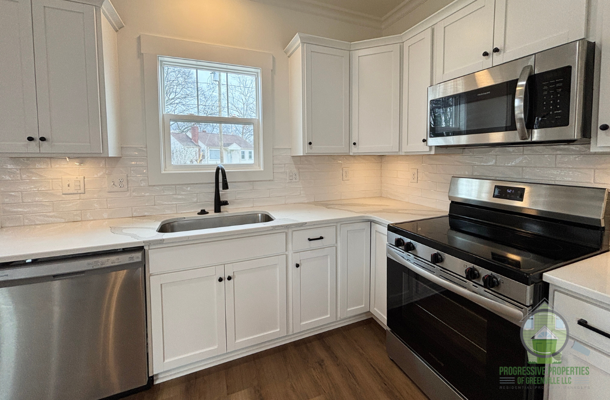 401 S Franklin Rd #A - Photo 6 of 17