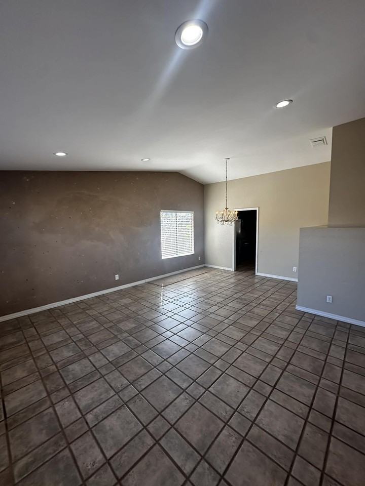 6186 S Truman Dr #1 - Photo 4 of 37